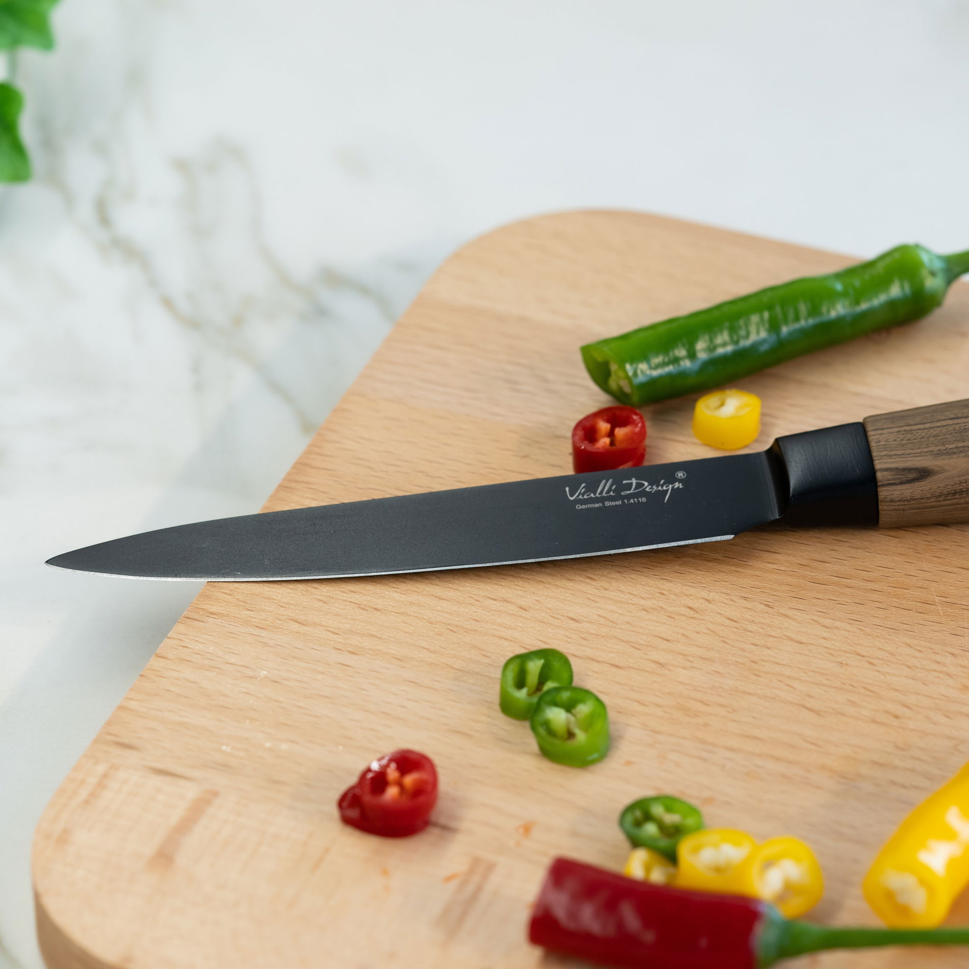 VIALLI DESIGN Soho 5 ks - sada ocelových kuchyňských nožů v bloku