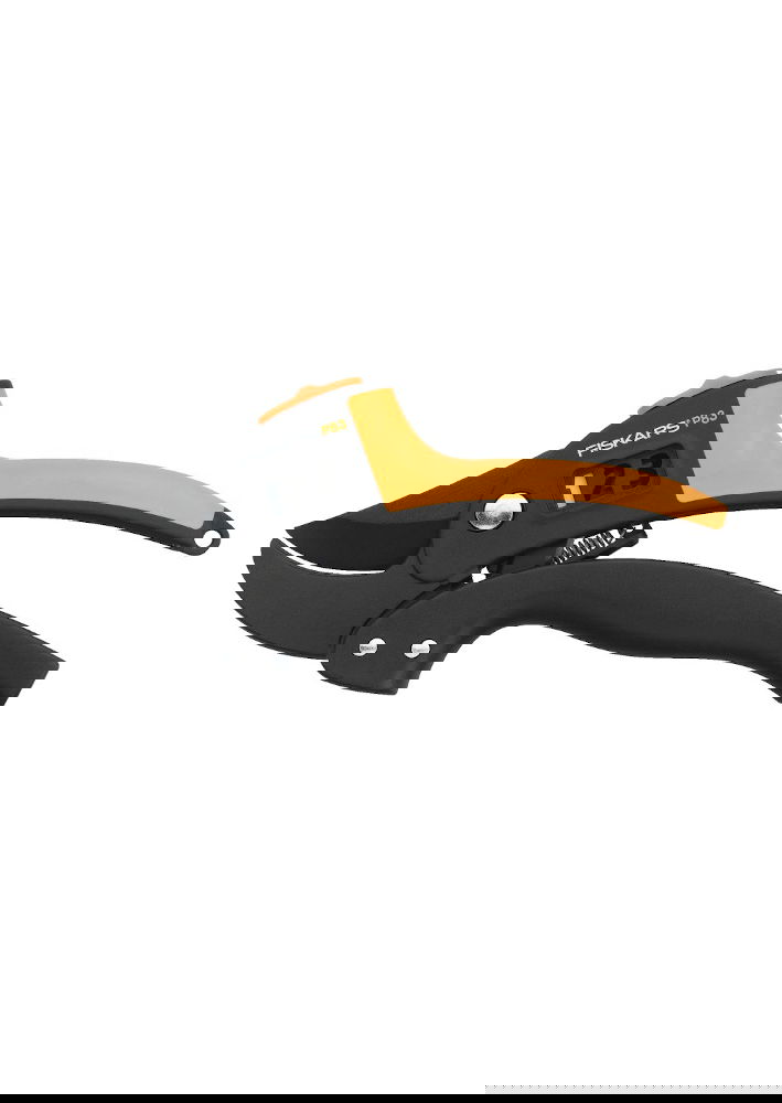 FISKARS PowerStep P83 čierny - záhradný kladivkový ručný oceľový sekátor
