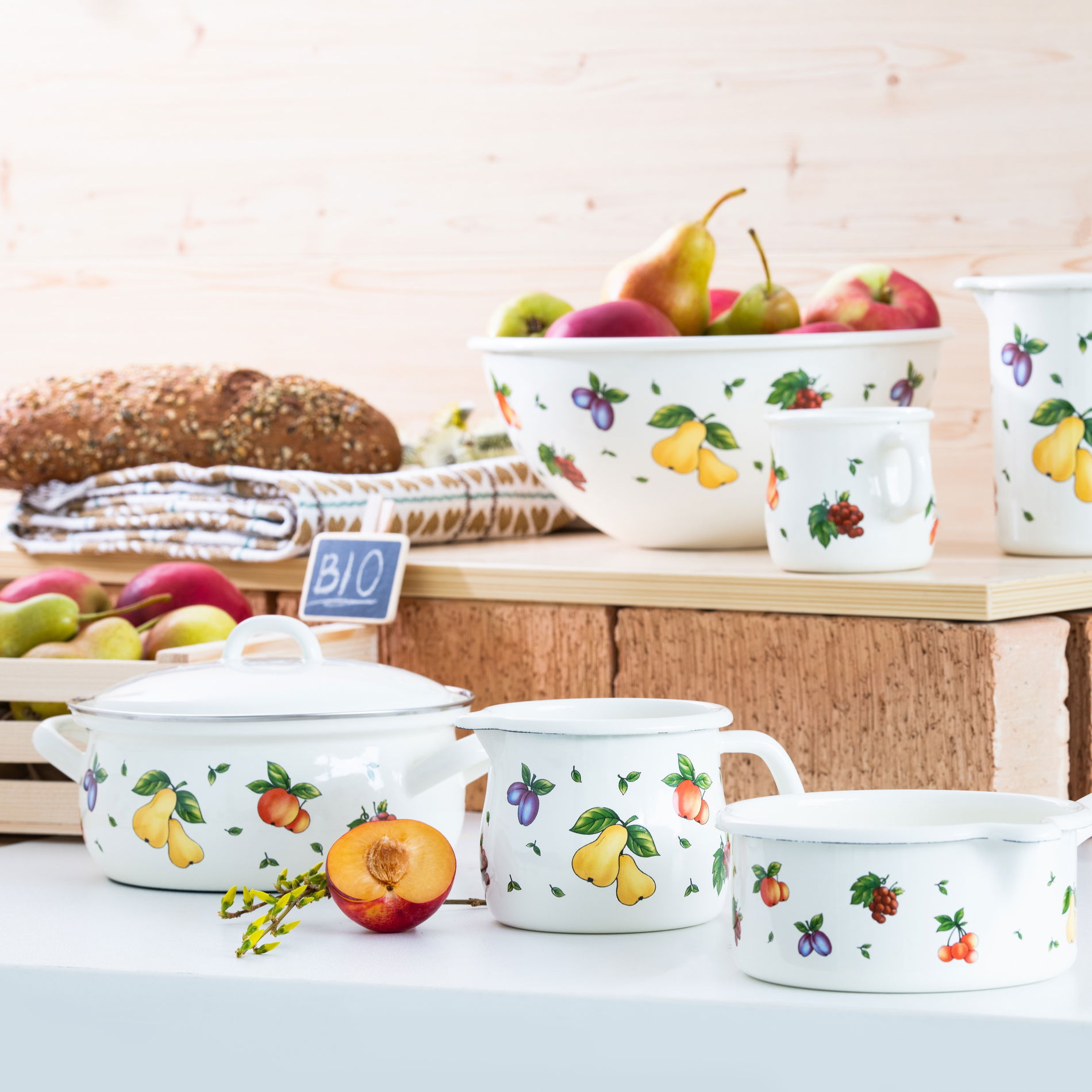 RIESS Fruit Garden 1,7 l - smaltovaný hrníček