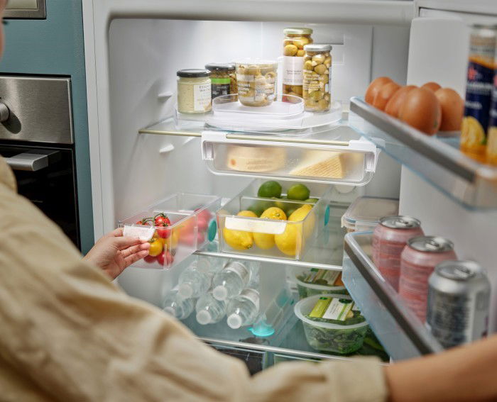 JOSEPH JOSEPH FridgeStore - plastikový organizátor / separátor do chladničky