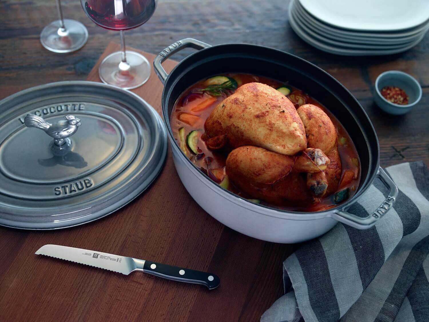 ZWILLING Pro 13 cm - nóż uniwersalny z ząbkami ze stali węgowej