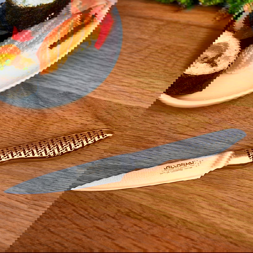 Nůž z nerezové oceli na loupání zeleniny a ovoce GLOBAL SÉRIE GS 9 cm