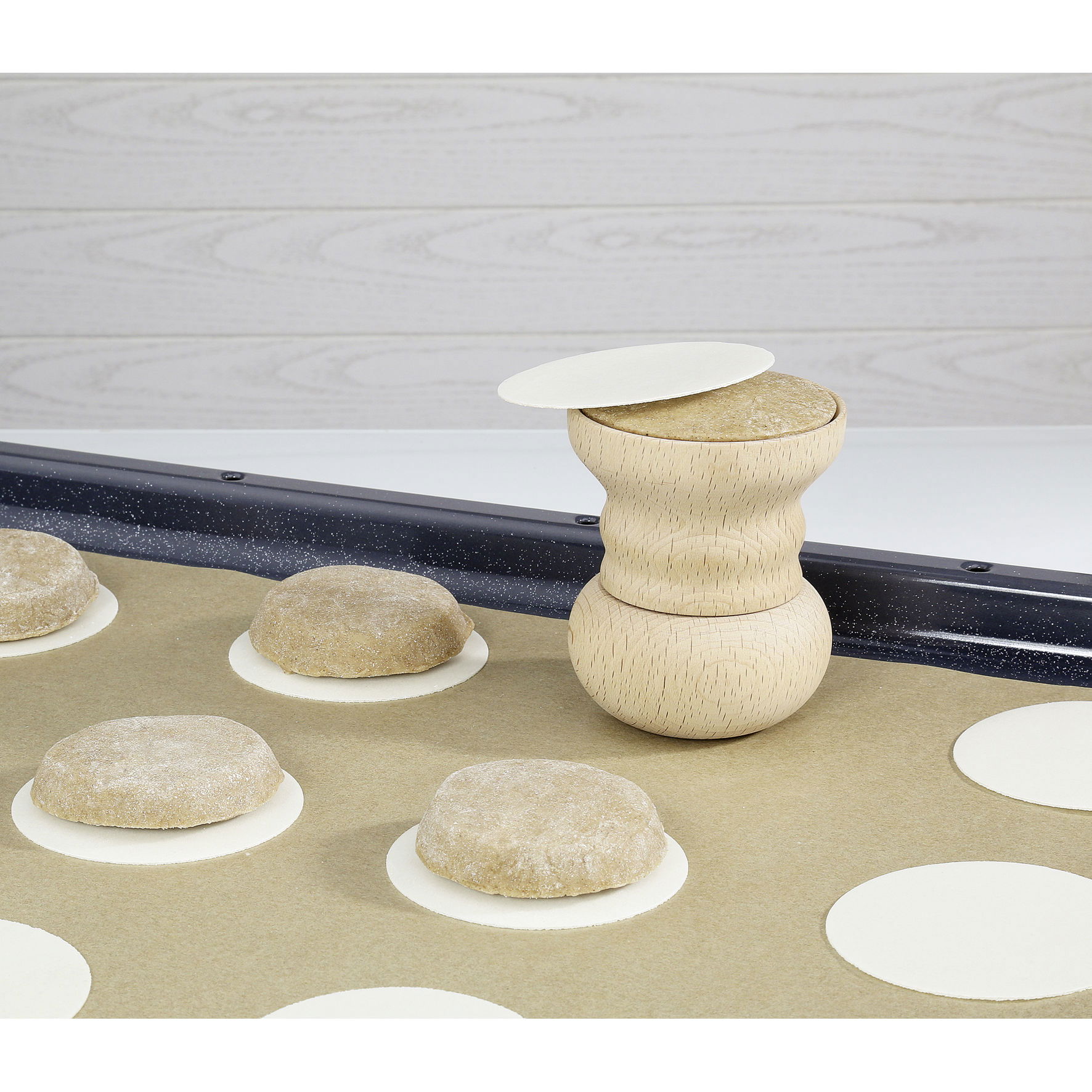 KUCHENPROFI Nurnberg 7 cm - wykrawacz do pierników drewniany