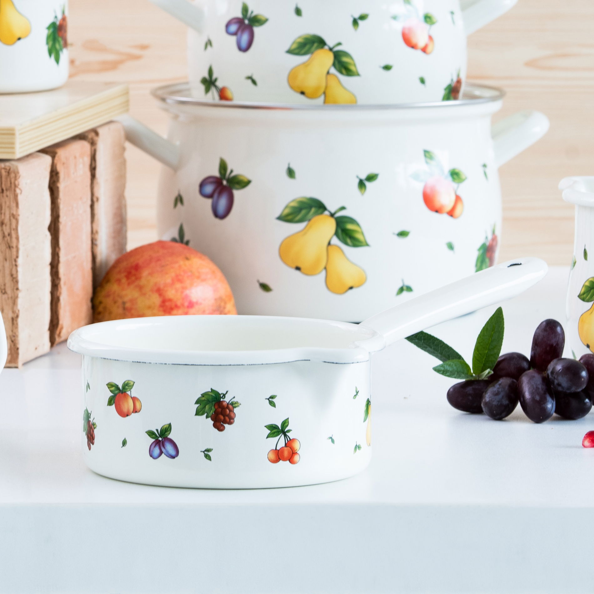 RIESS Fruit Garden 0,75 l - smaltovaný hrnec