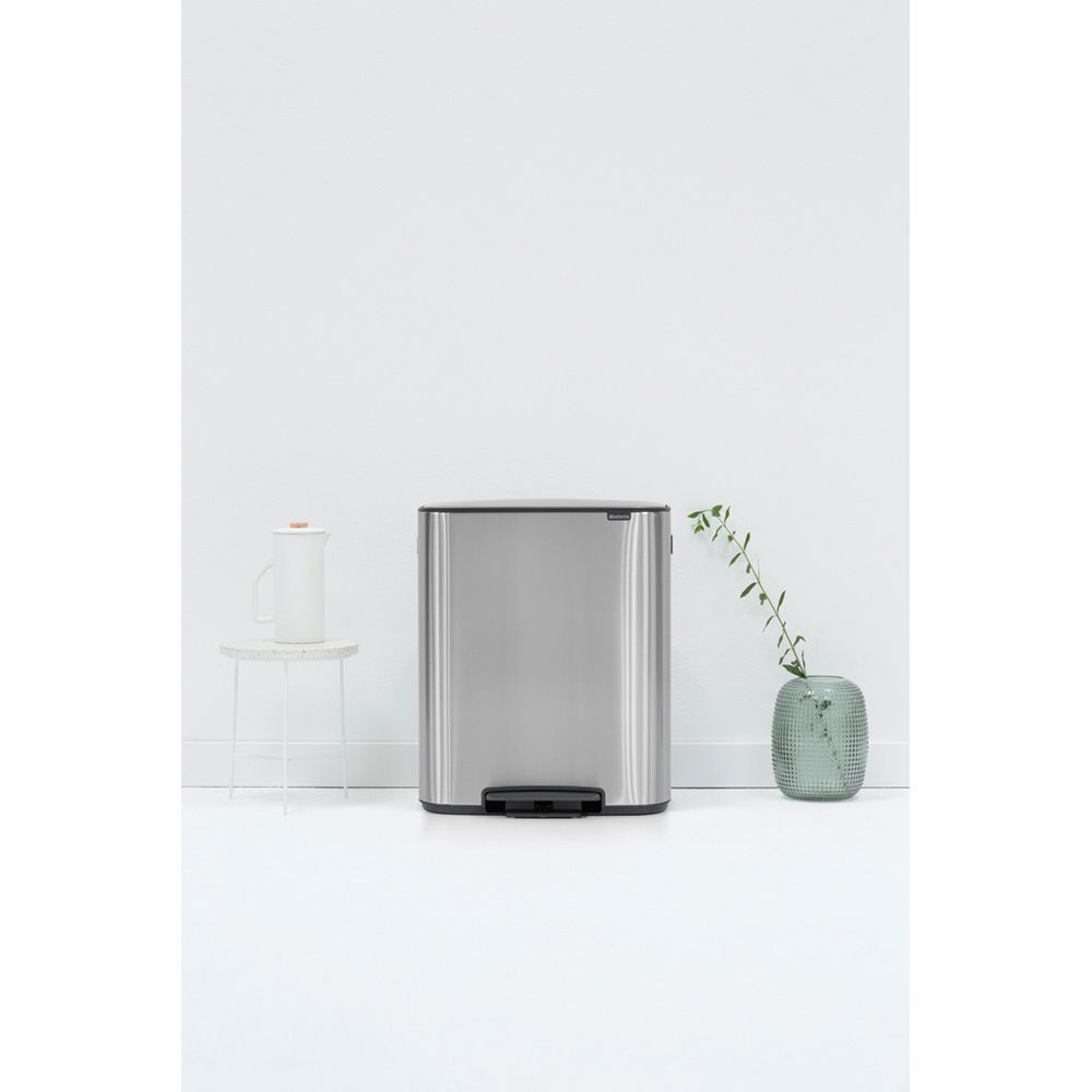 BRABANTIA Bo 2 x 30 l - oceľový nerezový dvojkomorový koš na triedenie odpadu s pedálom