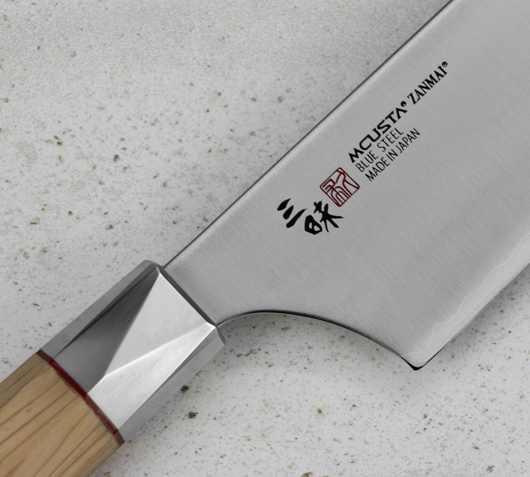 MCUSTA Zanmai Beyond Aogami Super 18 cm - japonský nôž Santoku z uhlíkovej ocele