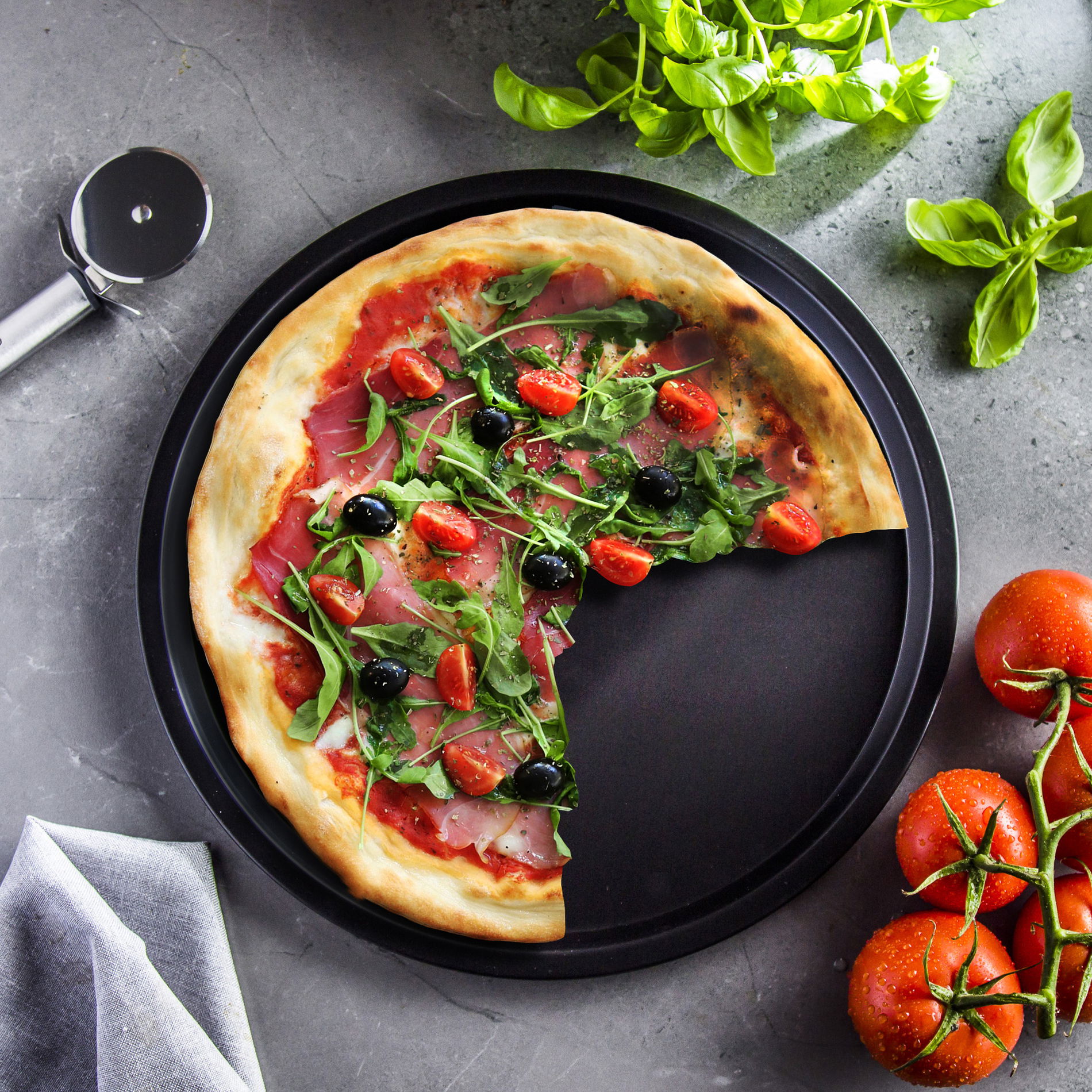 Ballarini Patisserie Pizza 32 cm čierna - plech na pizzu z nerezovej ocele