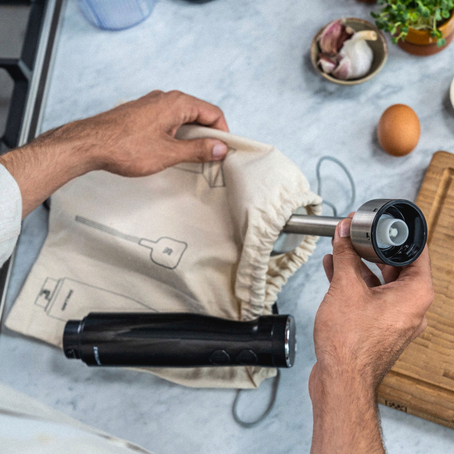 ZWILLING Enfinigy 800 W černý - ruční kuchyňský mixér