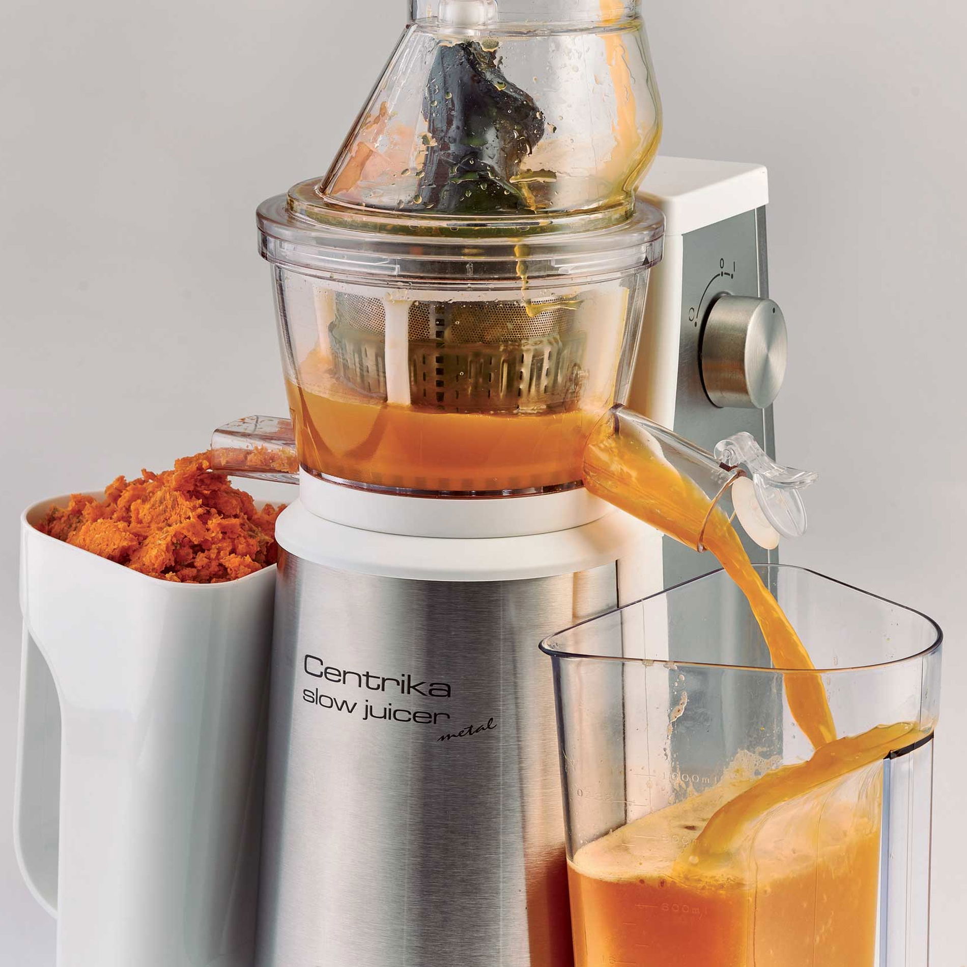 ARIETE Centrika Slow Juicer 400 W stříbrný - kovový odšťavňovač / odšťavňovač