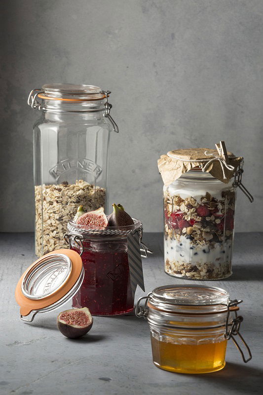 KILNER Faccetted 2,2 l – sklenice na cukroví s víčkem