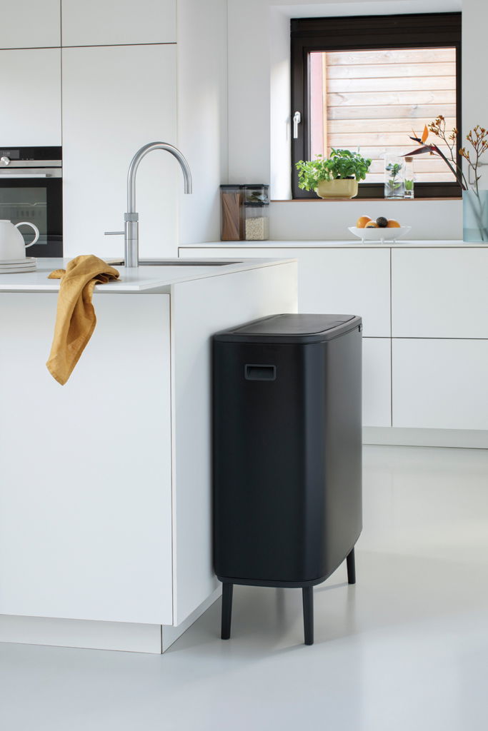 BRABANTIA Touch Bin Bo 60 l czarny - kosz na śmieci ze stali nierdzewnej