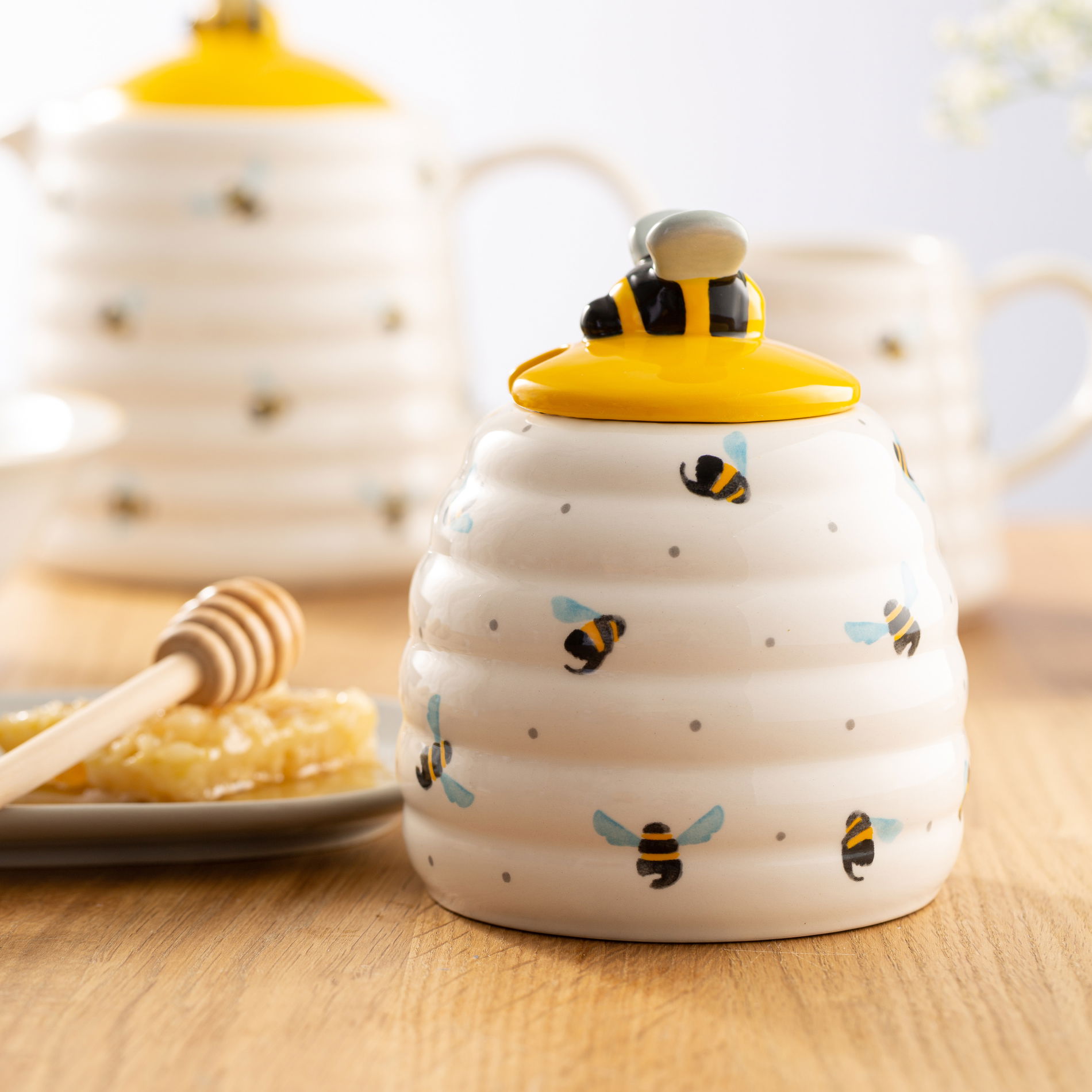 PRICE AND KENSINGTON Kameninová nádoba na med Sweet Bee s naběračkou