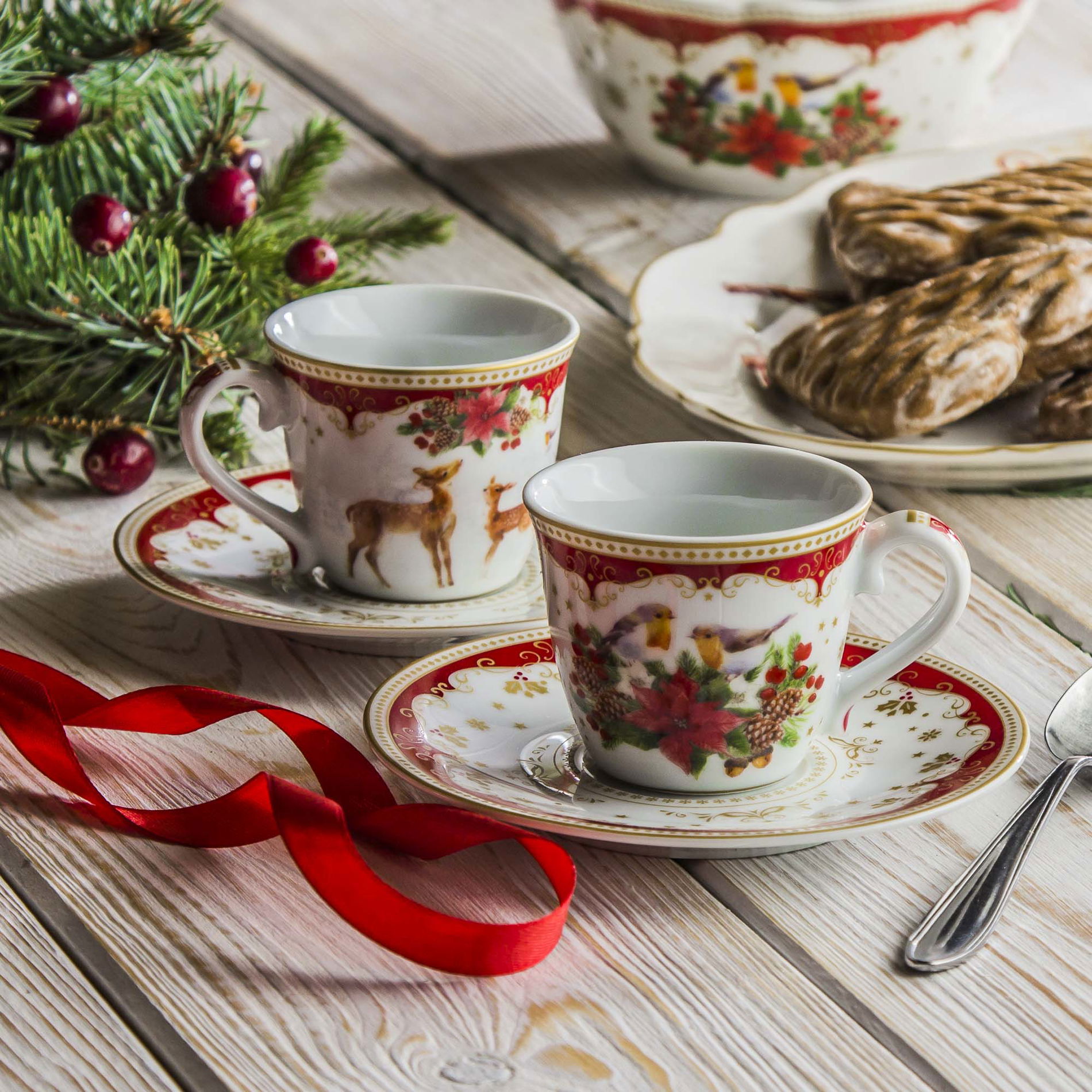 Porcelánové šálky na espresso s tanierikmi CHRISTMAS MELODY 80 ml 2 ks.
