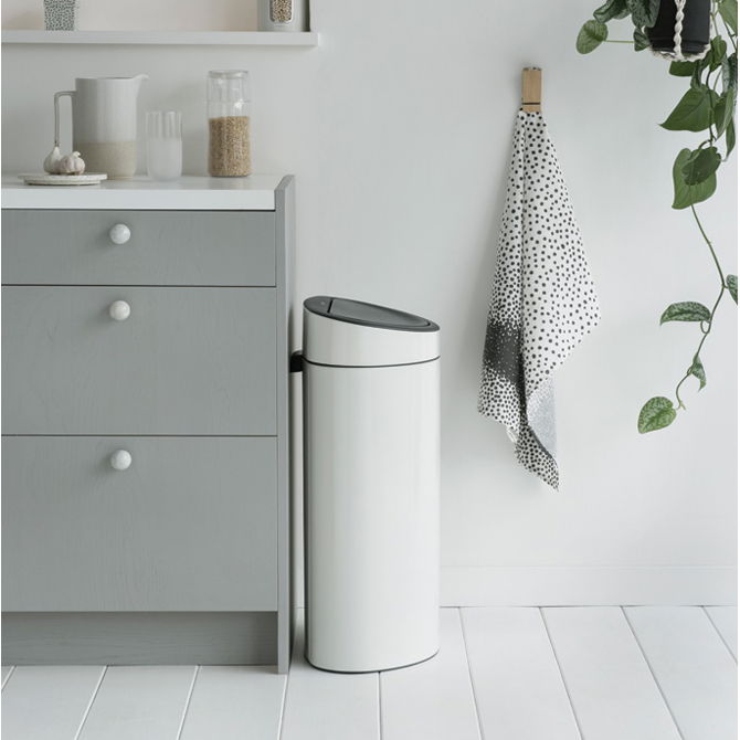 BRABANTIA Touch Bin 40 l biały - kosz na śmieci ze stali nierdzewnej