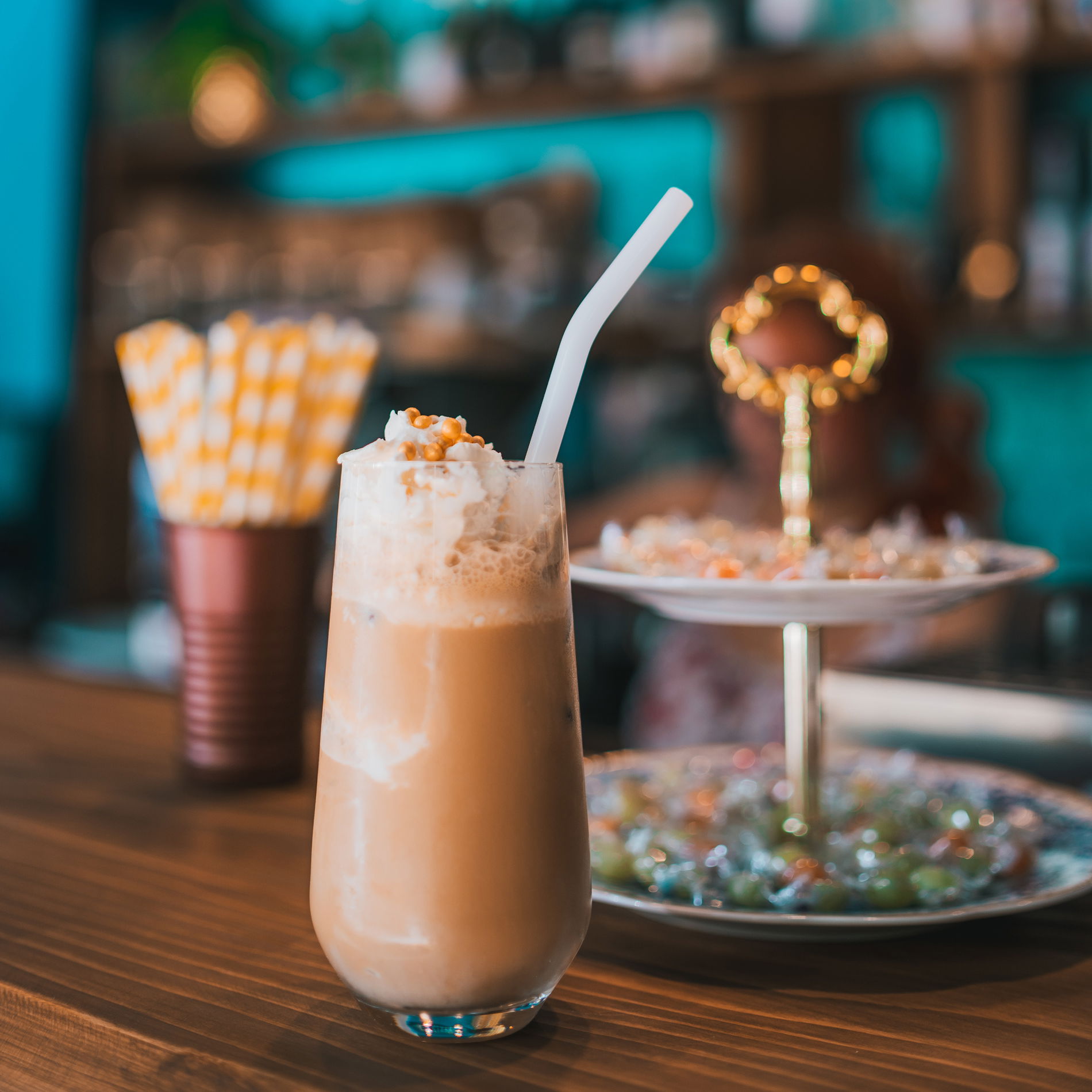 VIALLI DESIGN Vita Glass Slant 6 ks. biele - sklenné slamky na nápoje a drinky s kefkou