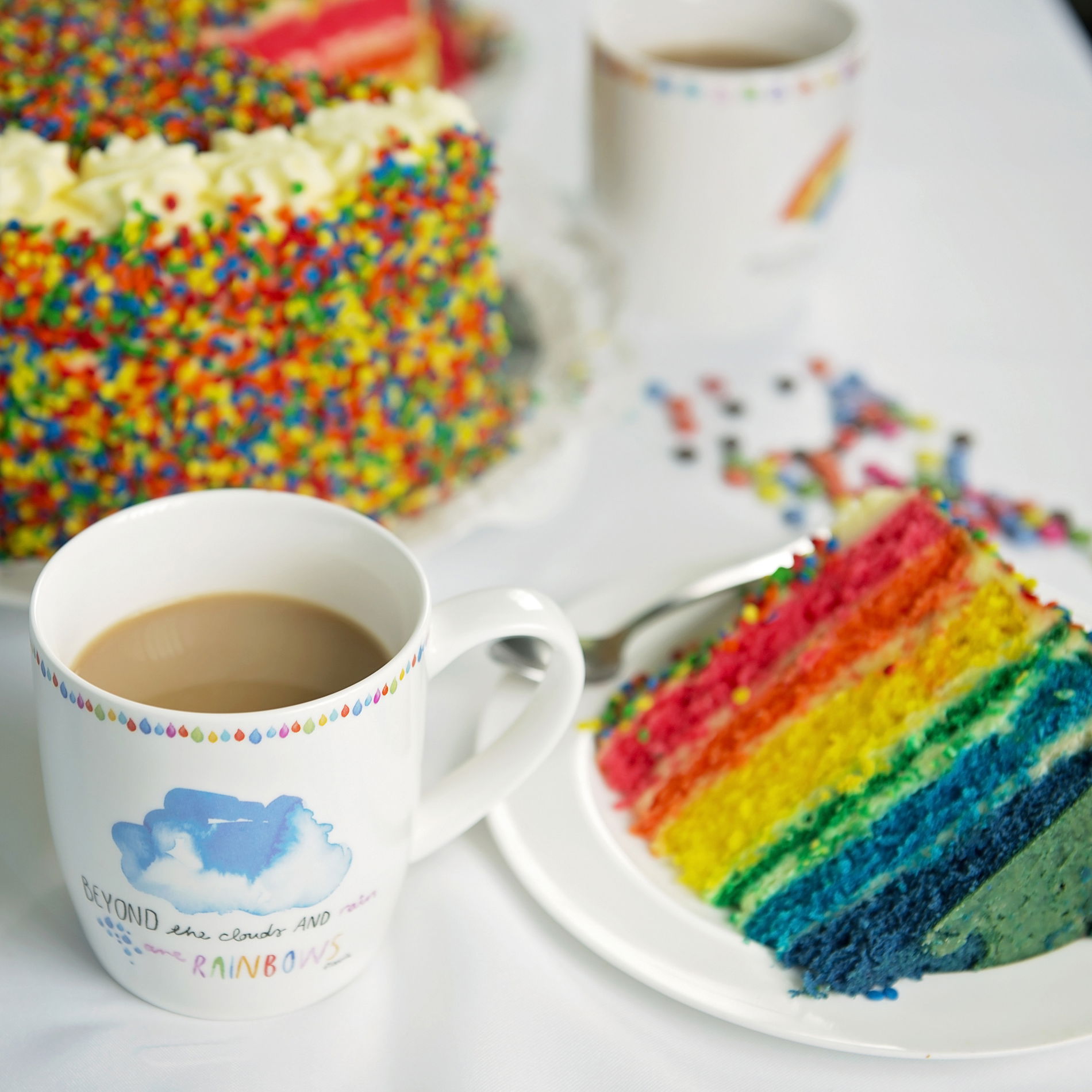 Porcelánový hrnek ASHDENE OVER THE RAINBOW MRAK bílý 375 ml