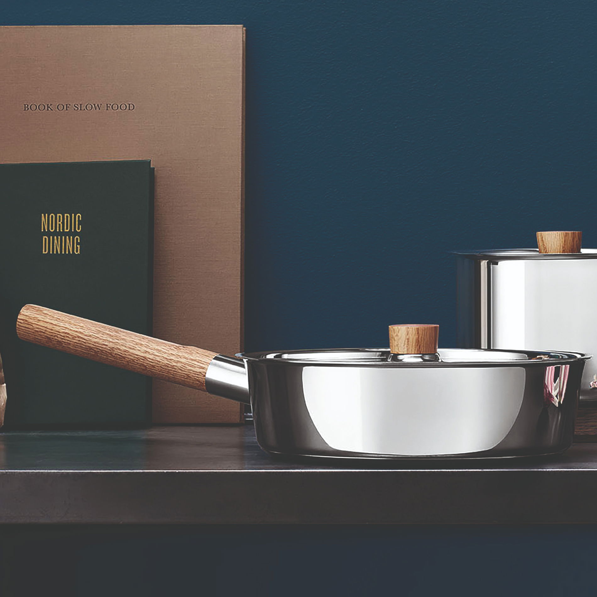EVA SOLO Nordic Kitchen 24 cm - nepřilnavá pánev s nerezovým poklicem