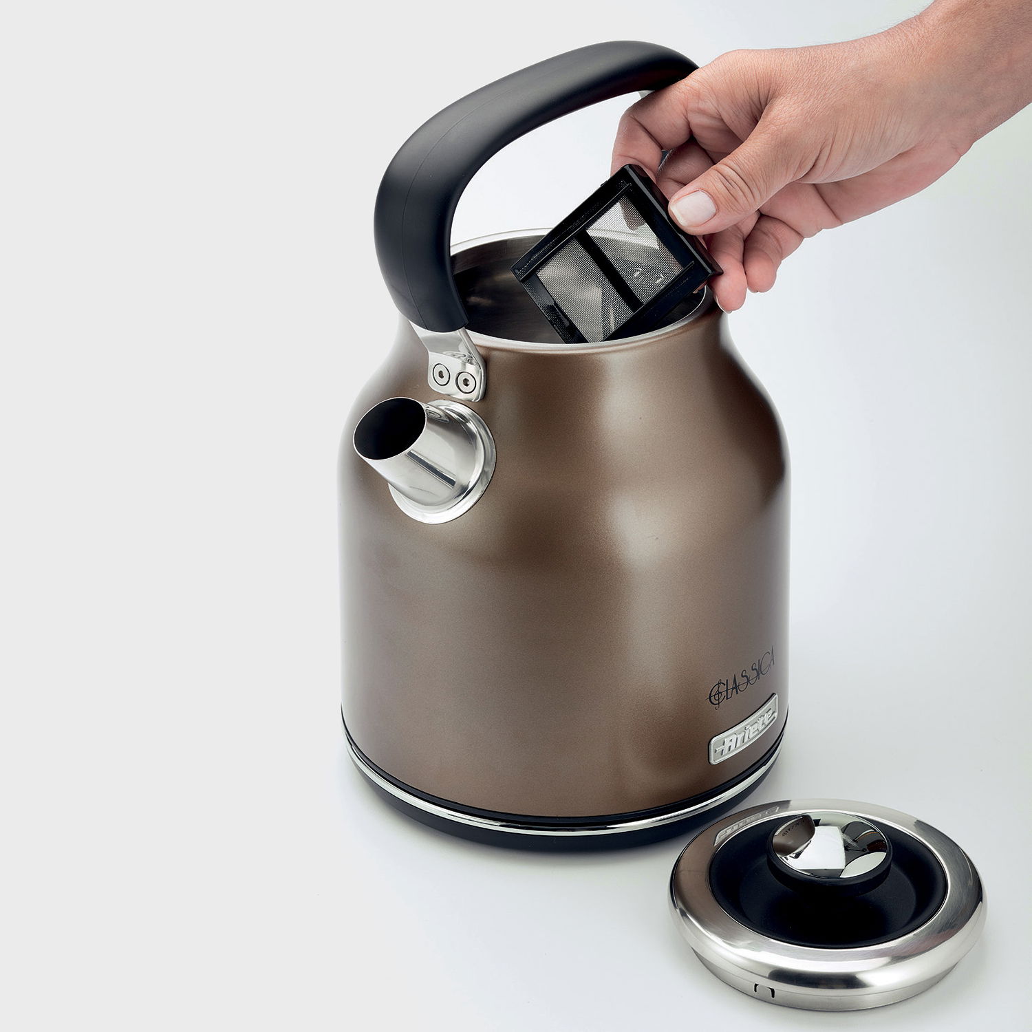 ARIETE Classica 1,7 l hnědá - ocelová bezdrátová rychlovarná konvice