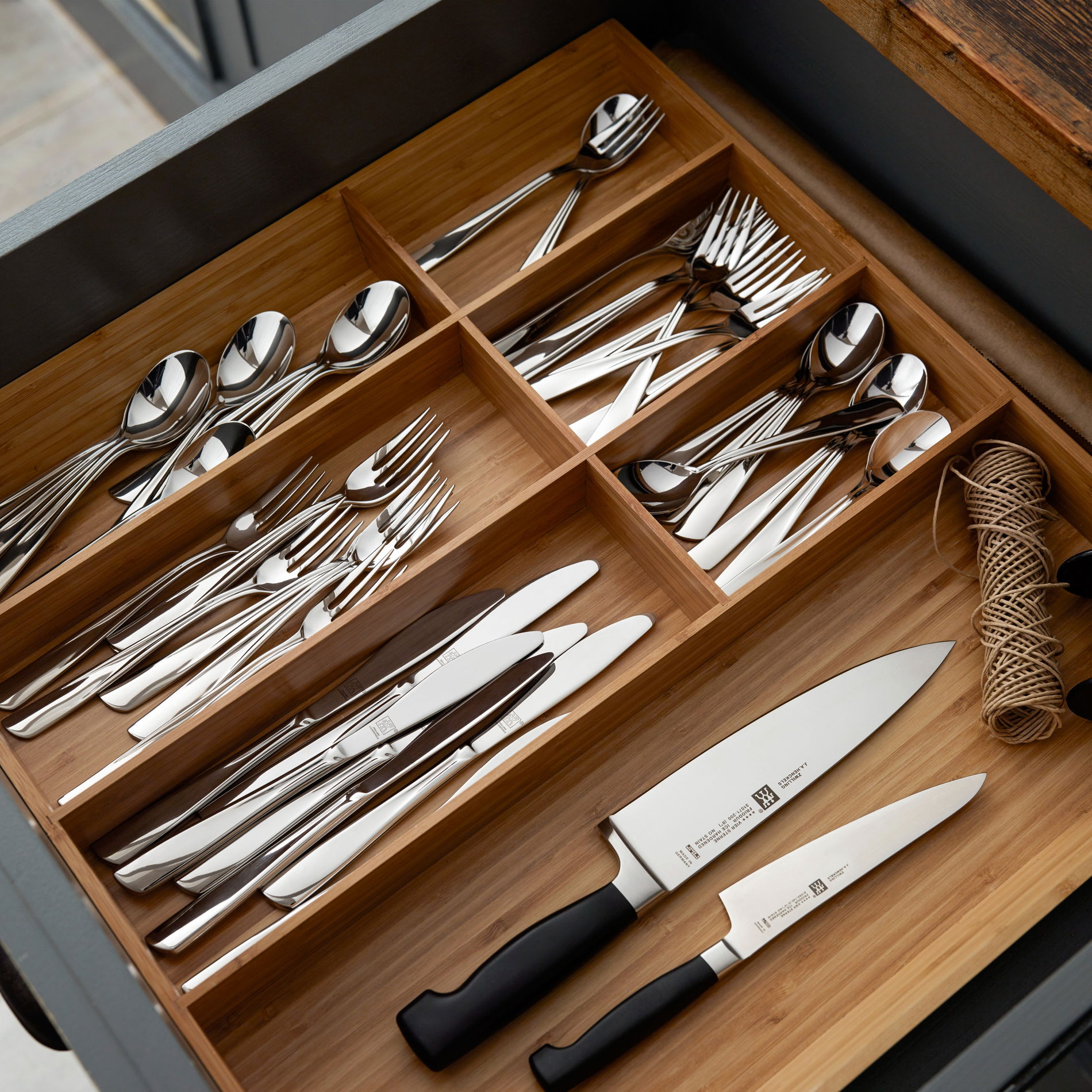 ZWILLING Four Star 16 cm - nóż szefa kuchni kuty