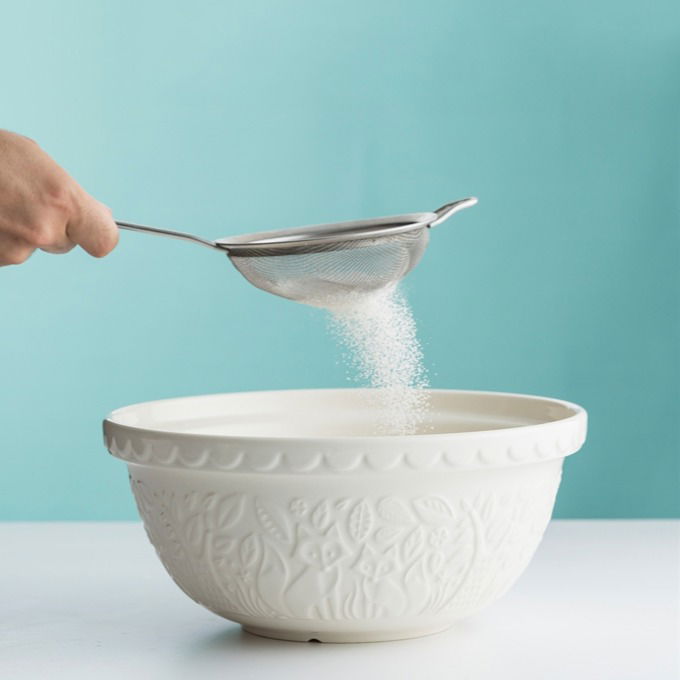 MASON CASH Innovative 45 x 31 cm - podložka / skleněná deska na pečivo s válečkem a příslušenstvím