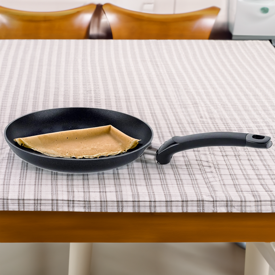 FISSLER Levital+ 28 cm - nepriľnavá panvica na palacinky