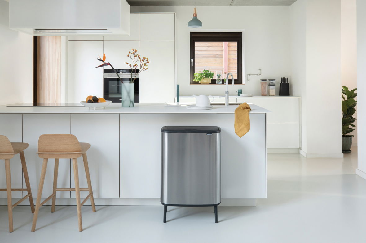 BRABANTIA Touch Bin Bo 2 x 30 l - kosz do segregacji śmieci ze stali nierdzewnej dwukomorowy