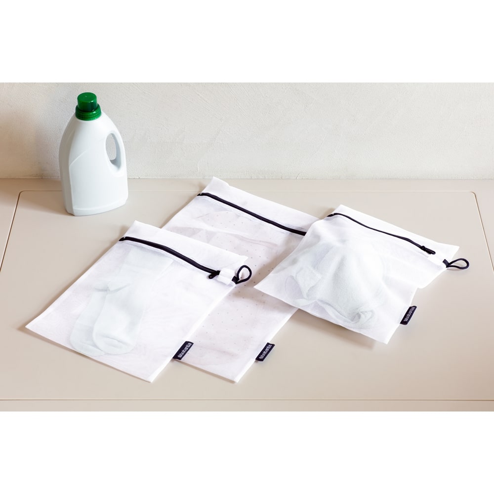 BRABANTIA 33,8 x 44,5 cm - siatka do prania odzieży poliestrowa