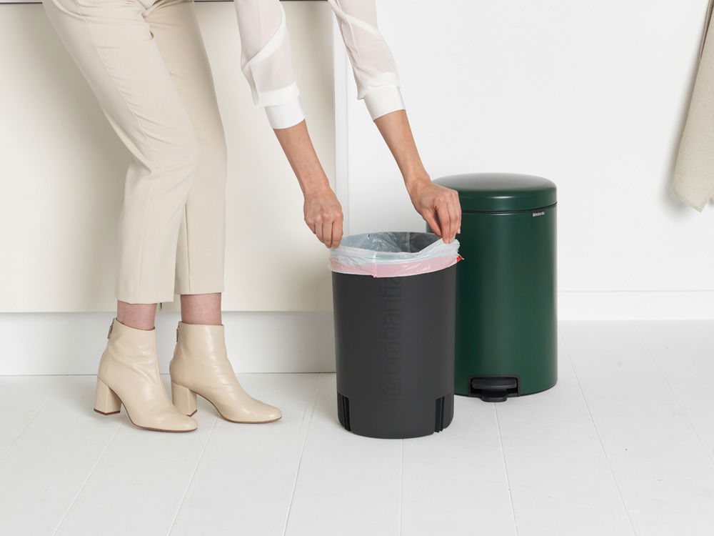 BRABANTIA Bagsy Y 20 l 20 szt. białe – worki na śmieci z taśmą