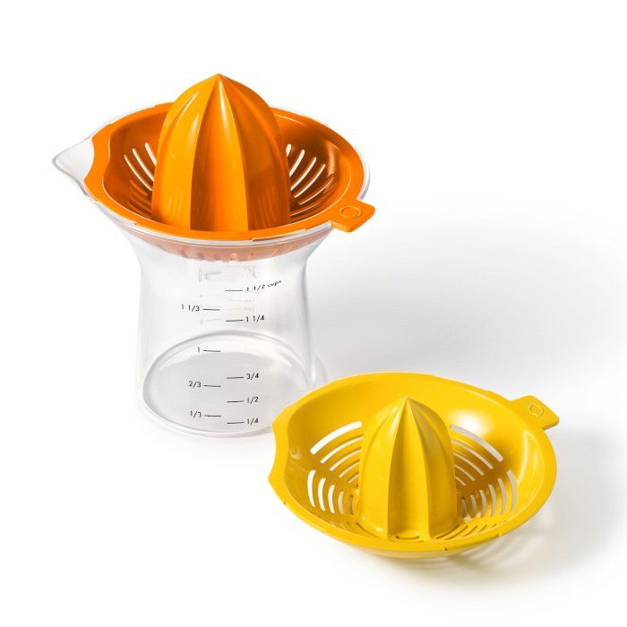 OXO Good Grips - citrusový lis