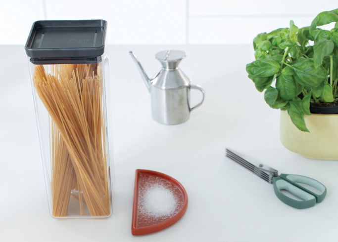 BRABANTIA Tasty Plus 2,5 l czarny - pojemnik na makaron spaghetti