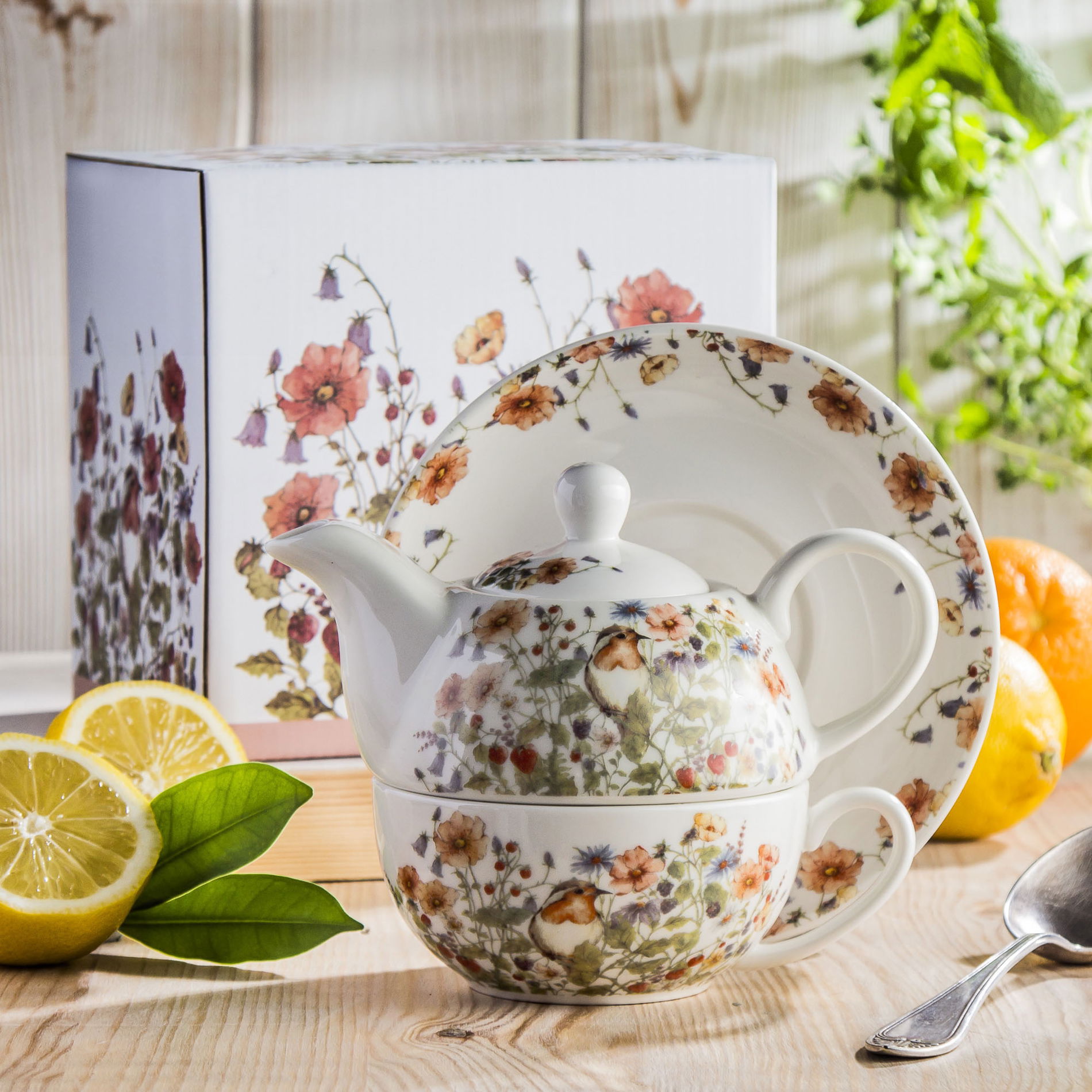 Porcelánová konvice na čaj a kávu s šálkem a podšálkem DUO WILD BIRD 0,35 l