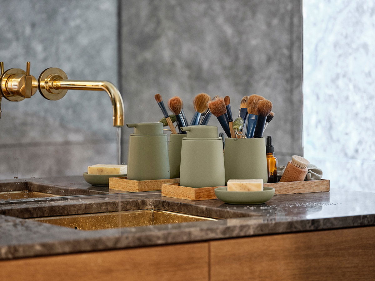 ZONE DENMARK Nova One 250 ml - dávkovač na tekuté mydlo alebo tekutinu na umývanie riadu z porcelánu