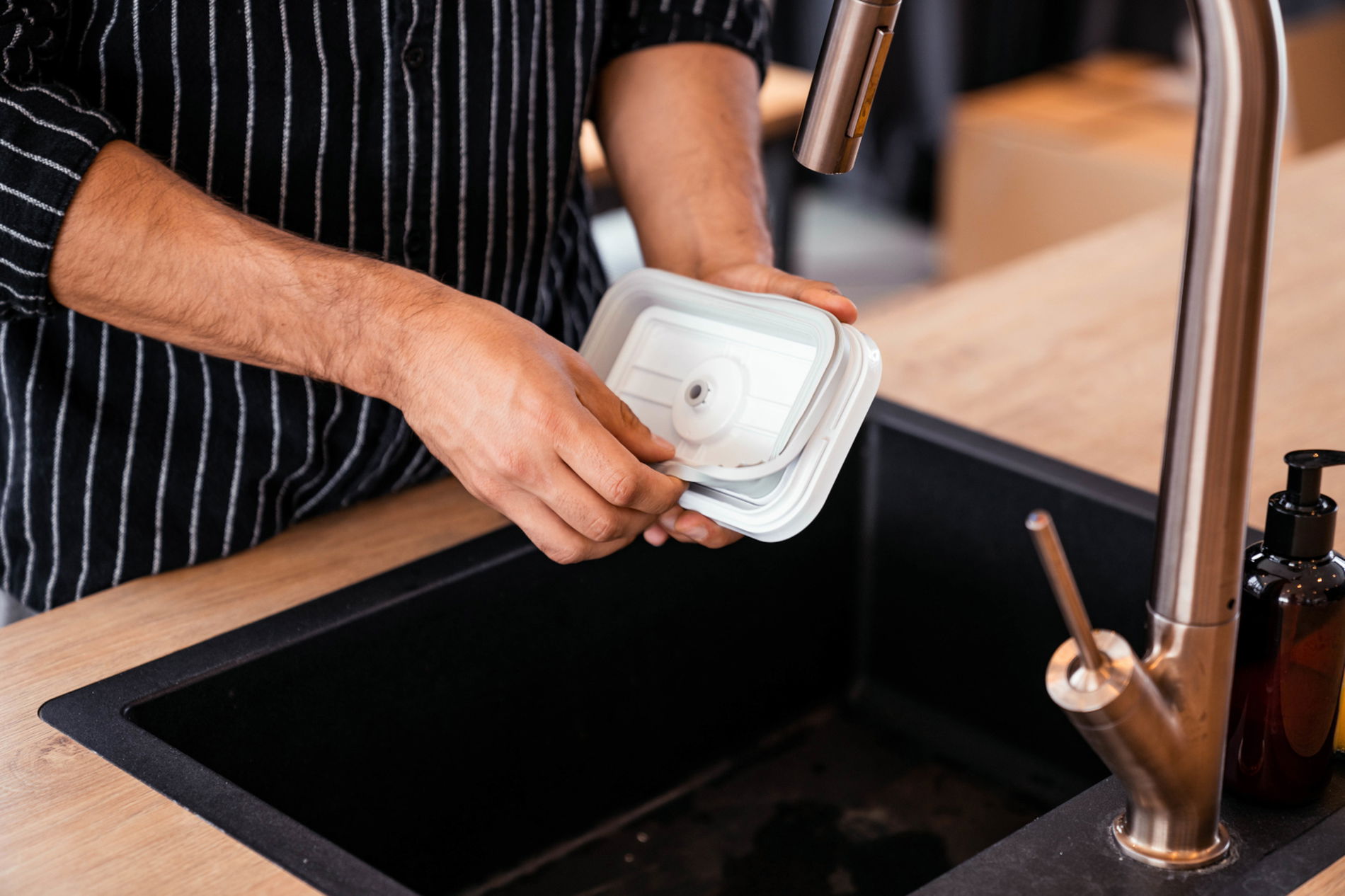 ZWILLING Fresh &amp; Save 2 l bílá – vzduchotěsná skleněná dóza (nádoba) na potraviny