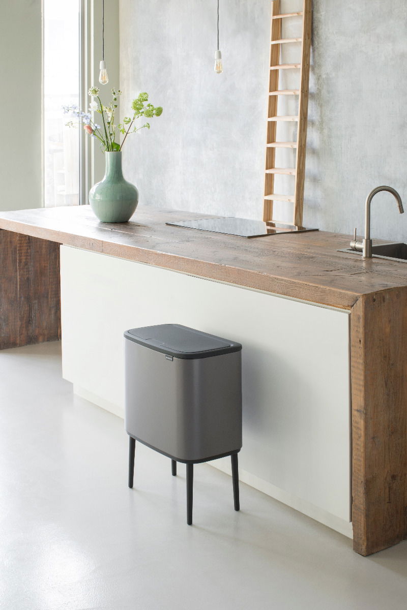 BRABANTIA Touch Bin Bo 36 l ciemnoszary - kosz na śmieci ze stali nierdzewnej