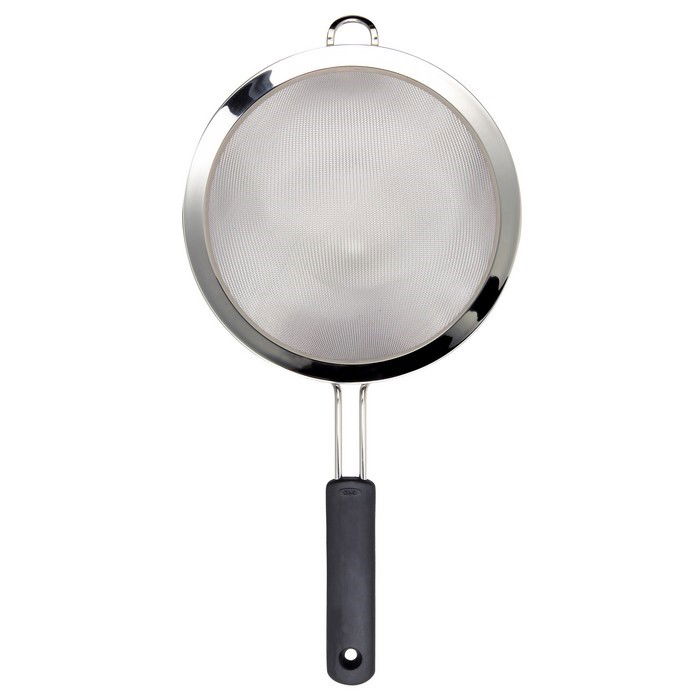 OXO Good Grips 20 cm - kuchyňské sítko z nerezové oceli