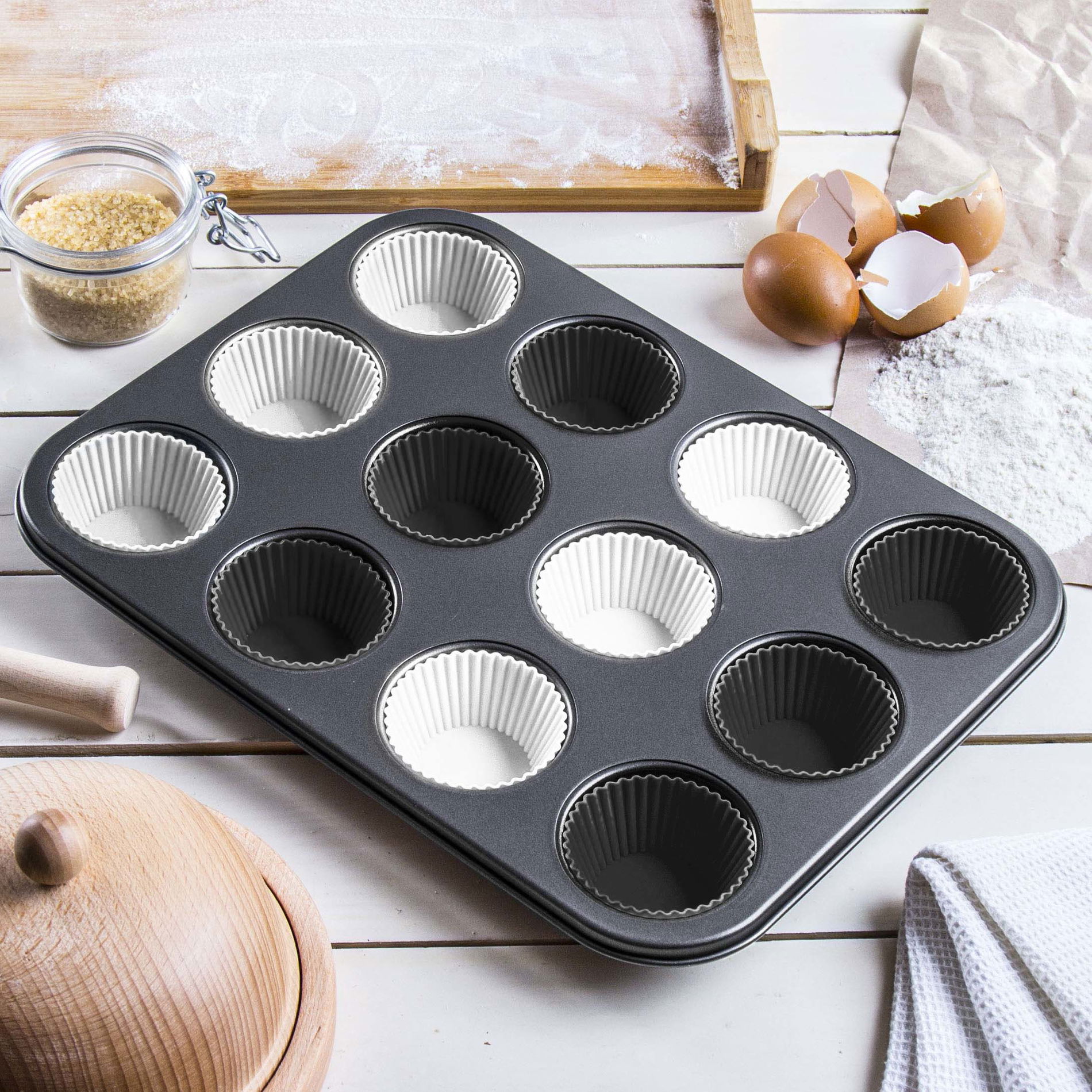 Forma na pečenie 12 muffinov a babičiek z ocele MUFFIN