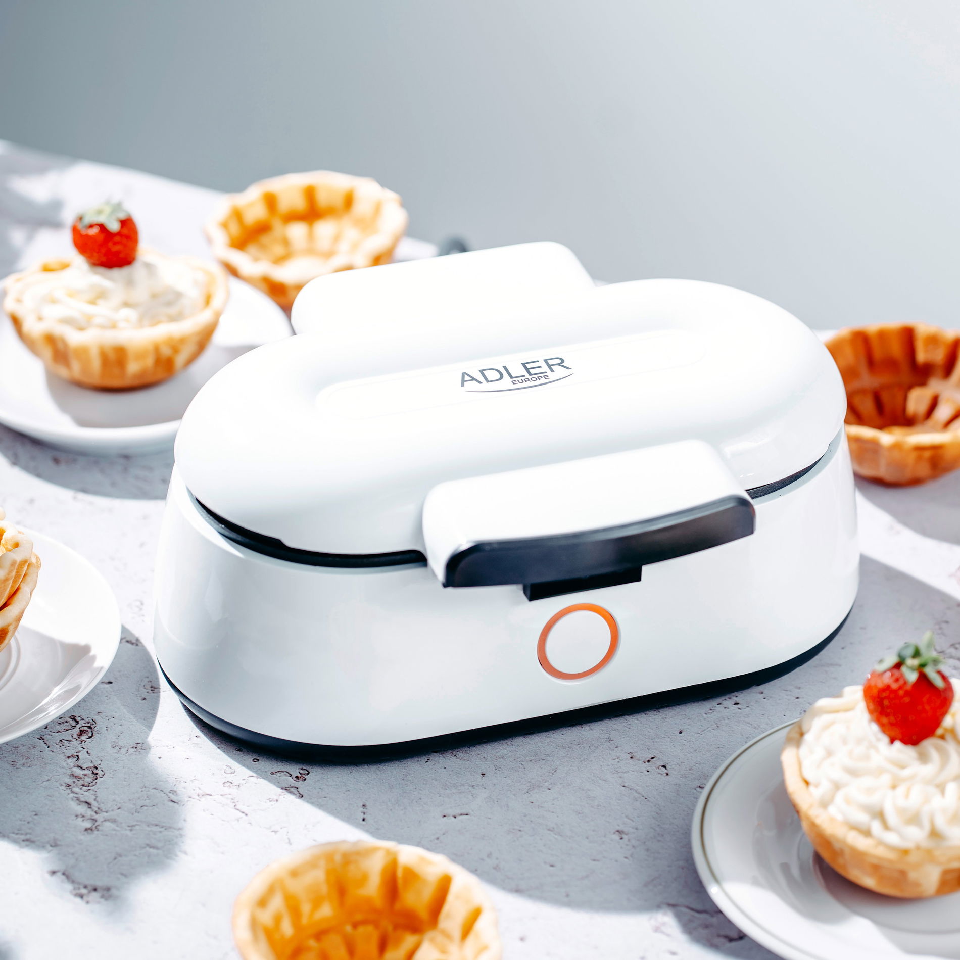 ADLER AD 3062 1400 W - pekač na vaflové misky