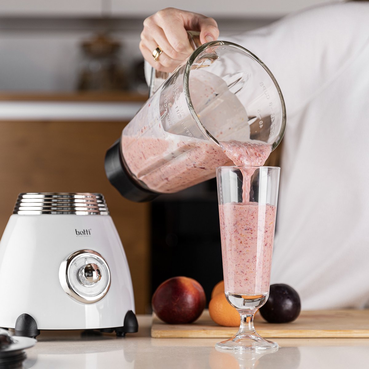 Nerezový stolni mixer (smoothie) BOTTI ROYAL LINE bílý 1,5 l 500 W