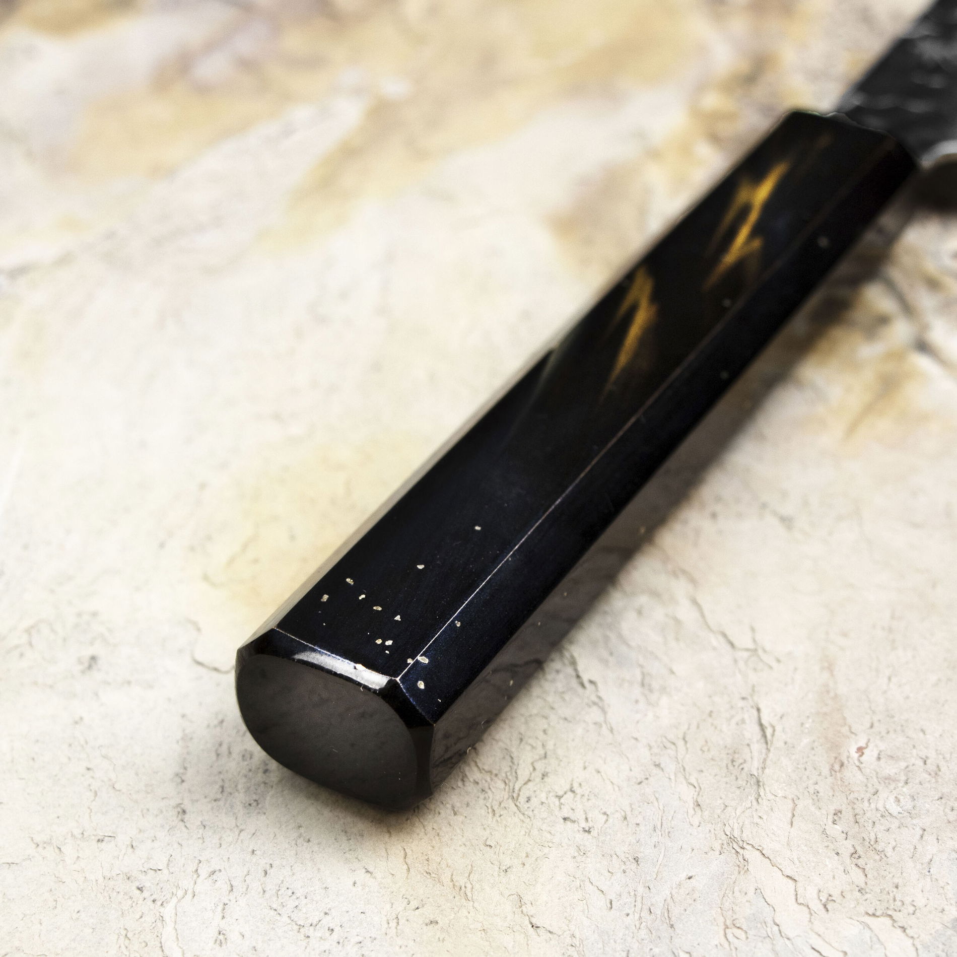 SAKAI TAKAYUKI Urushi Saiu 15 cm - univerzálny japonský nôž z damaskej ocele