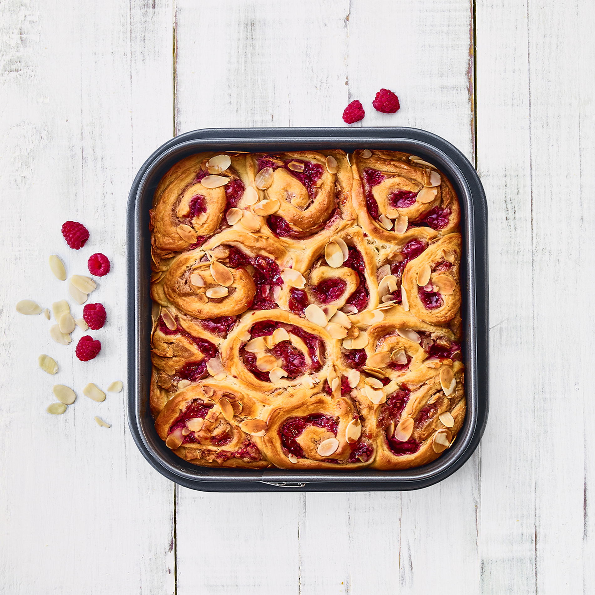 BIRKMANN Easy Baking 24 x 24 cm - čtvercová forma na dort s odnímatelným dnem