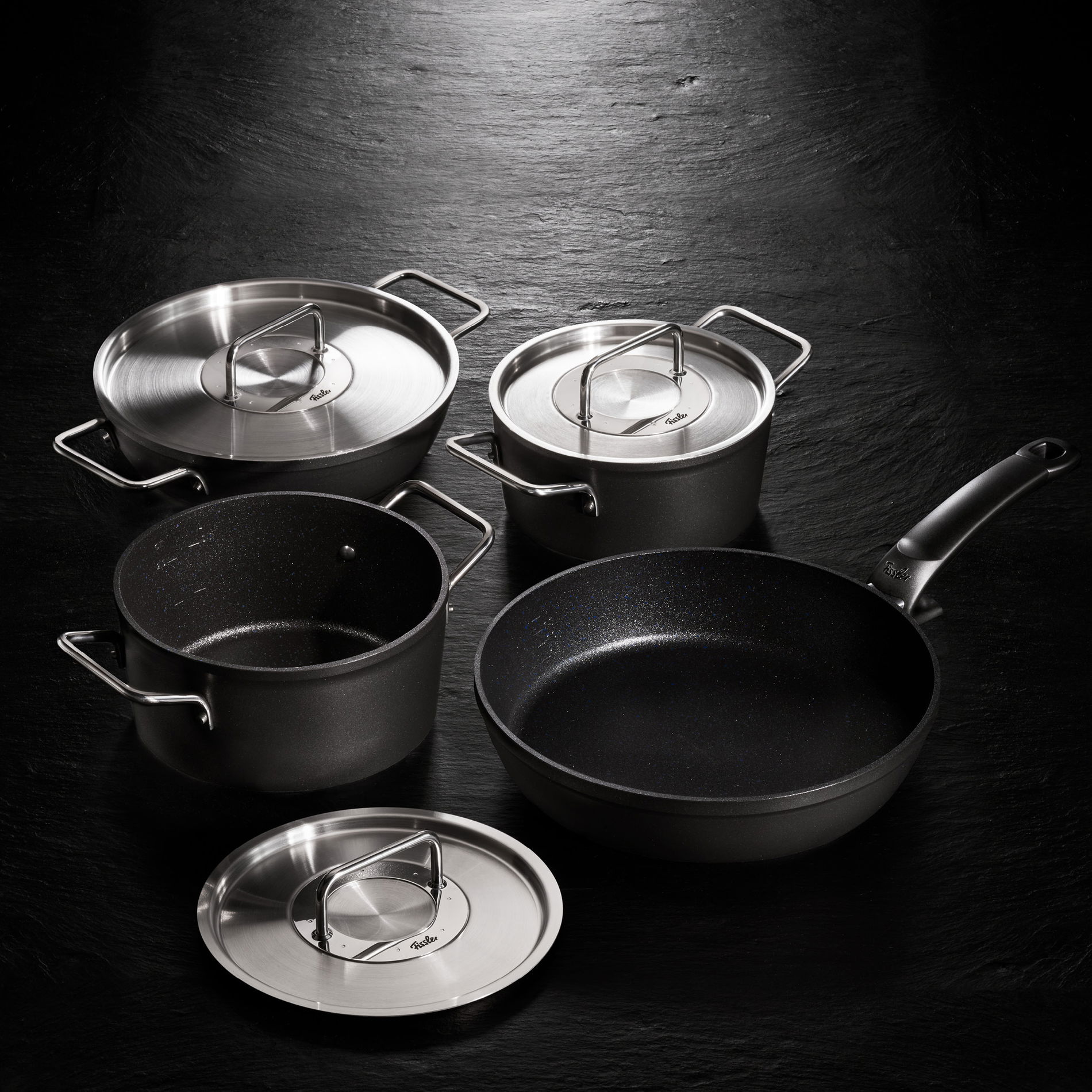 FISSLER Adamant 24 cm - hliníkový hrniec s pokrievkou