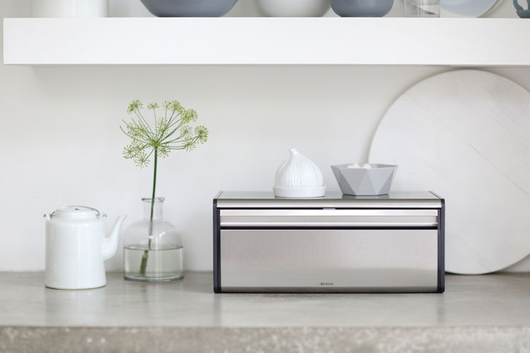 BRABANTIA Fall Front strieborný - chlebník z nehrdzavejúcej ocele