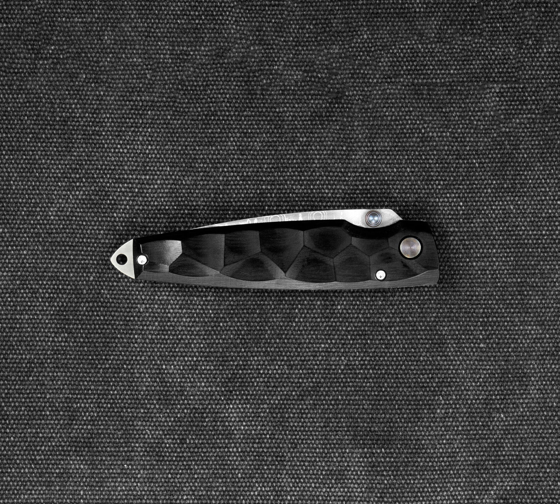 MCUSTA Shinra Emotion 2 Black Pakka Damascus 6,5 cm - japoński nóż survivalowy składany ze stali damasceńskiej