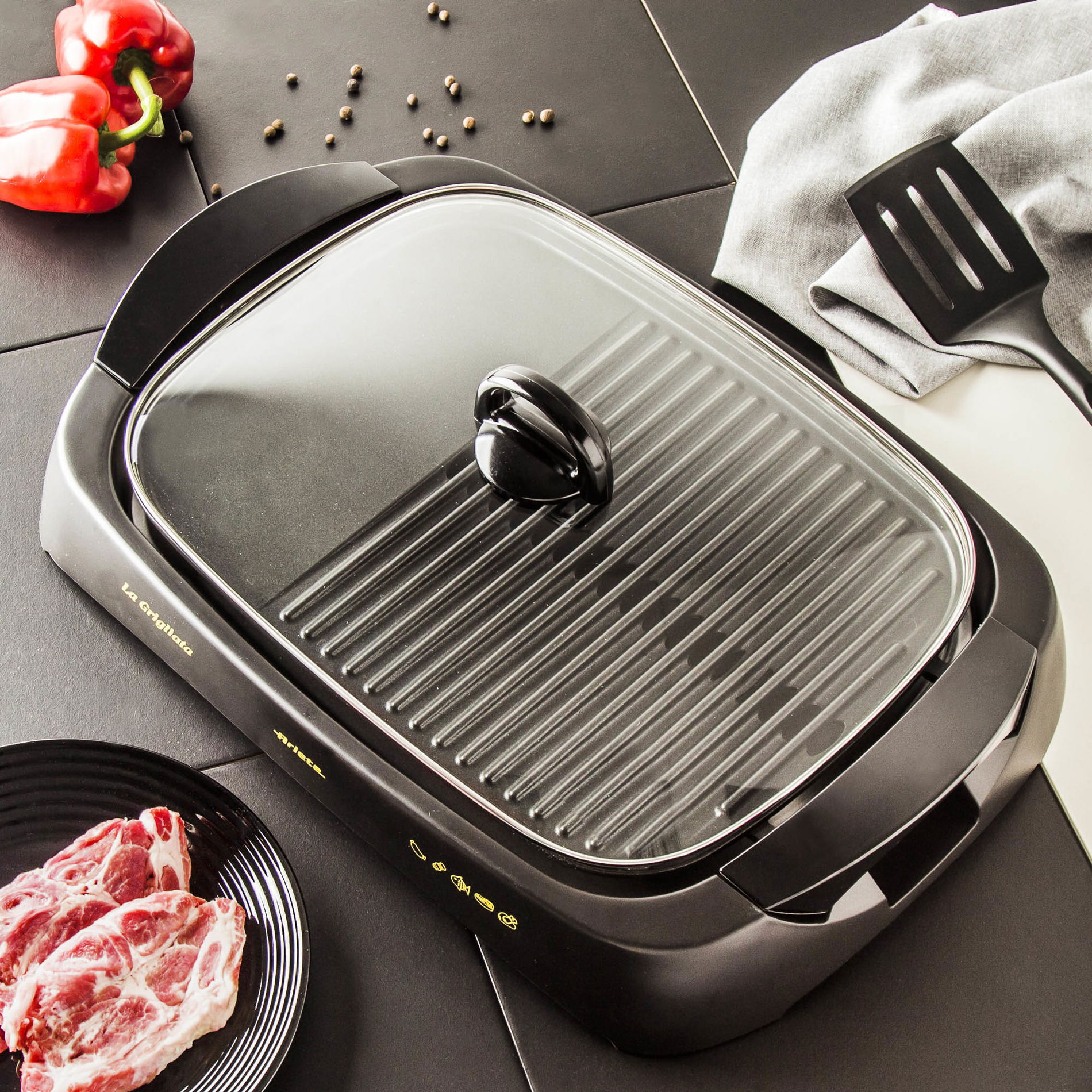 ARIETE La Grigliata 2000 W černá - plastový elektrický gril