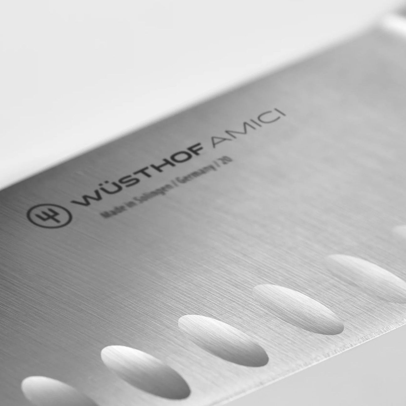 Santoku nôž 17/29,7 cm AMICI - WÜSTHOF (novinka)