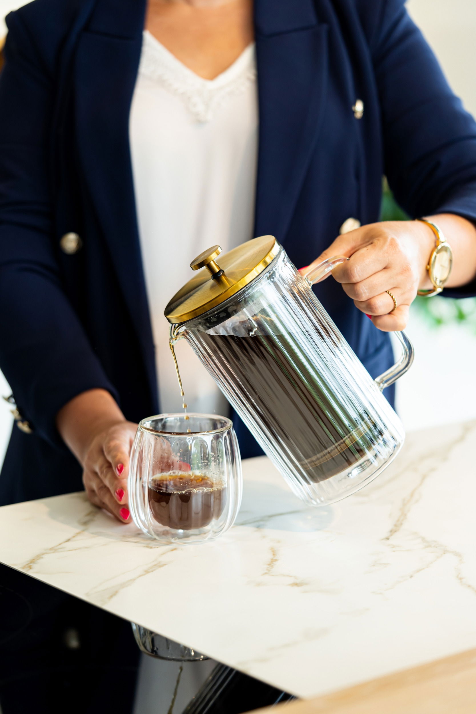 VIALLI DESIGN Tulipán 1 l - french press / ryhovaný piestový varič kávy a čaju