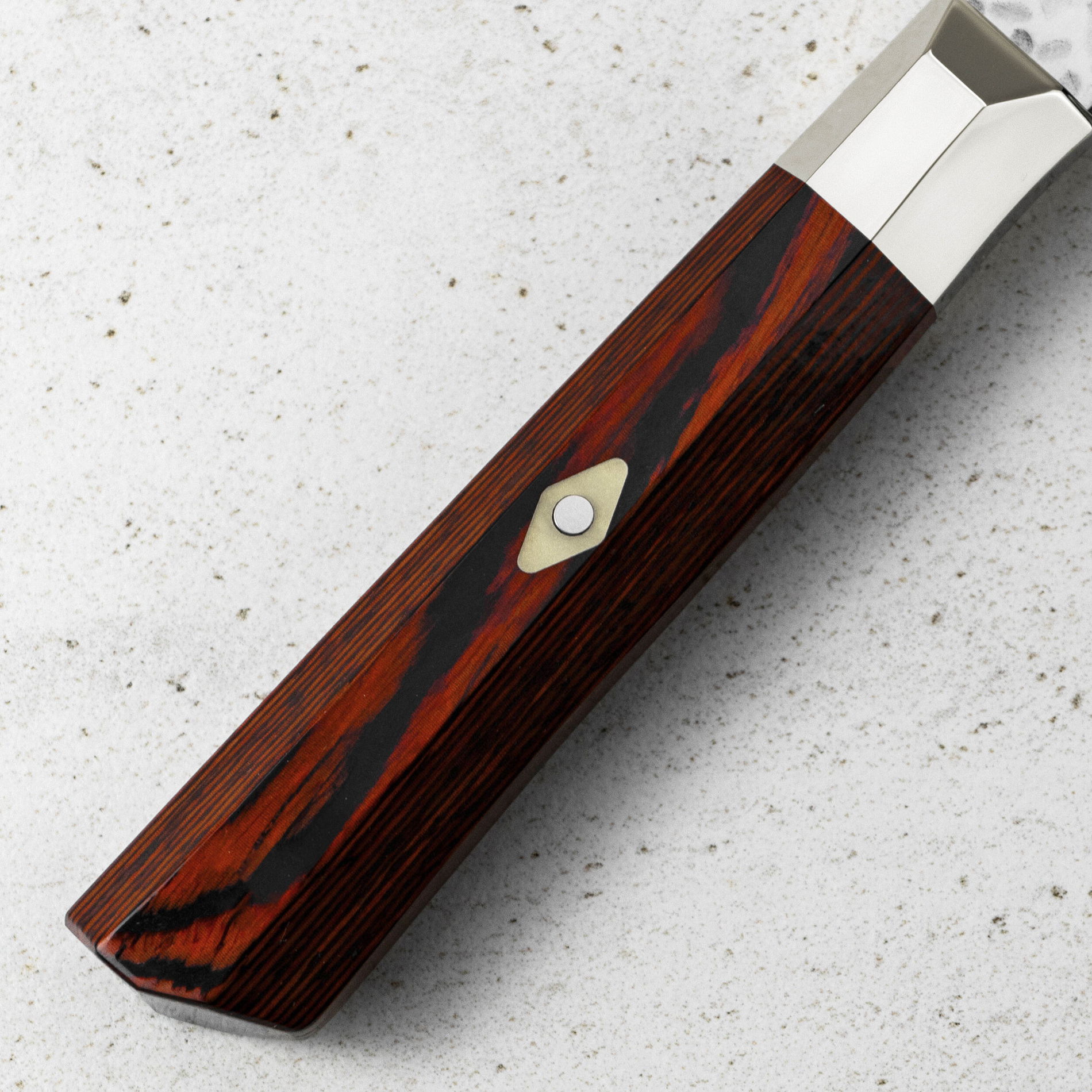 MCUSTA Zanmai Supreme Hammered 18 cm - japonský kuchársky nôž z nerezovej ocele