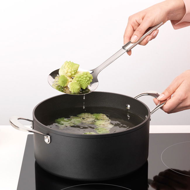 BRABANTIA Profile 35,3 cm stříbrná - nerezová cedící lžíce / odpěňovač