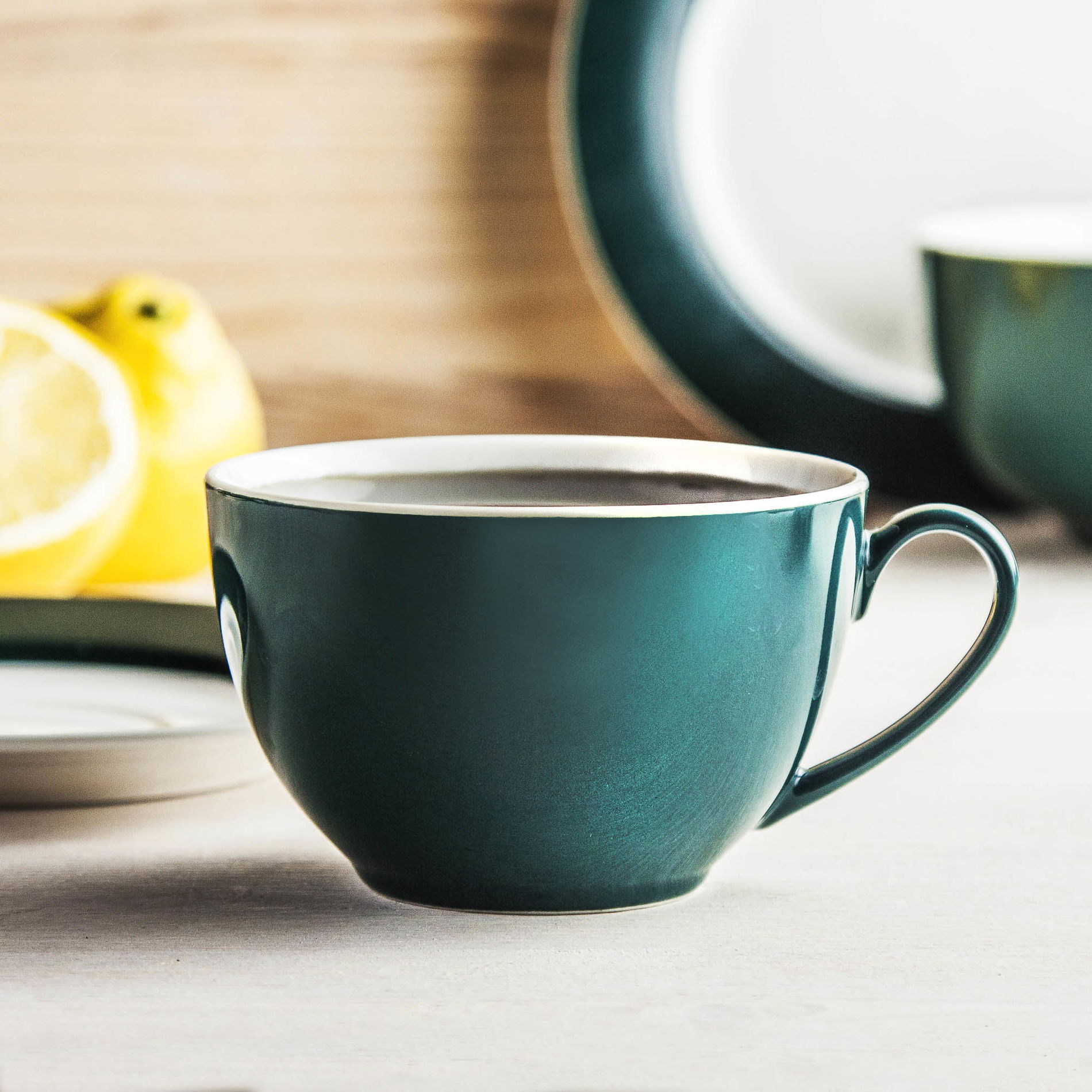 AMBITION Aura Green 220 ml tmavě zelený - porcelánový šálek na kávu a čaj