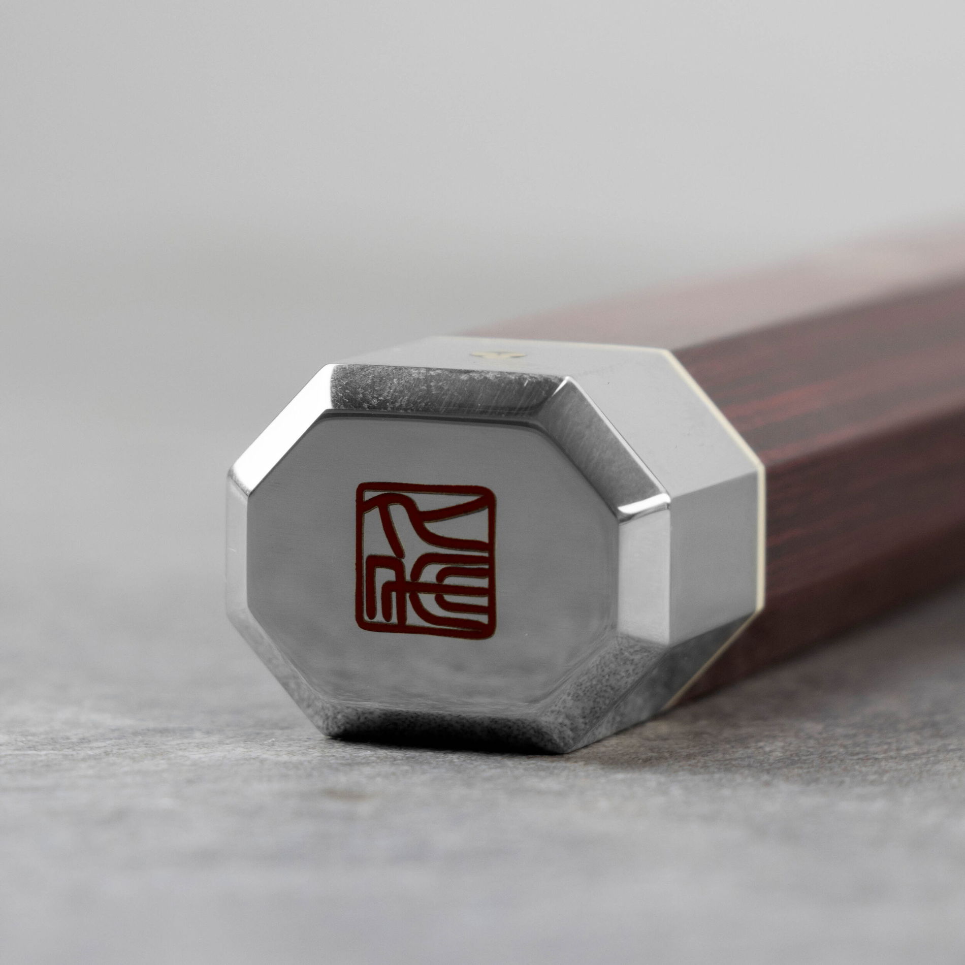 MCUSTA Zanmai Ultimate Aranami 21 cm - japonský kuchařský nůž z nerezové oceli